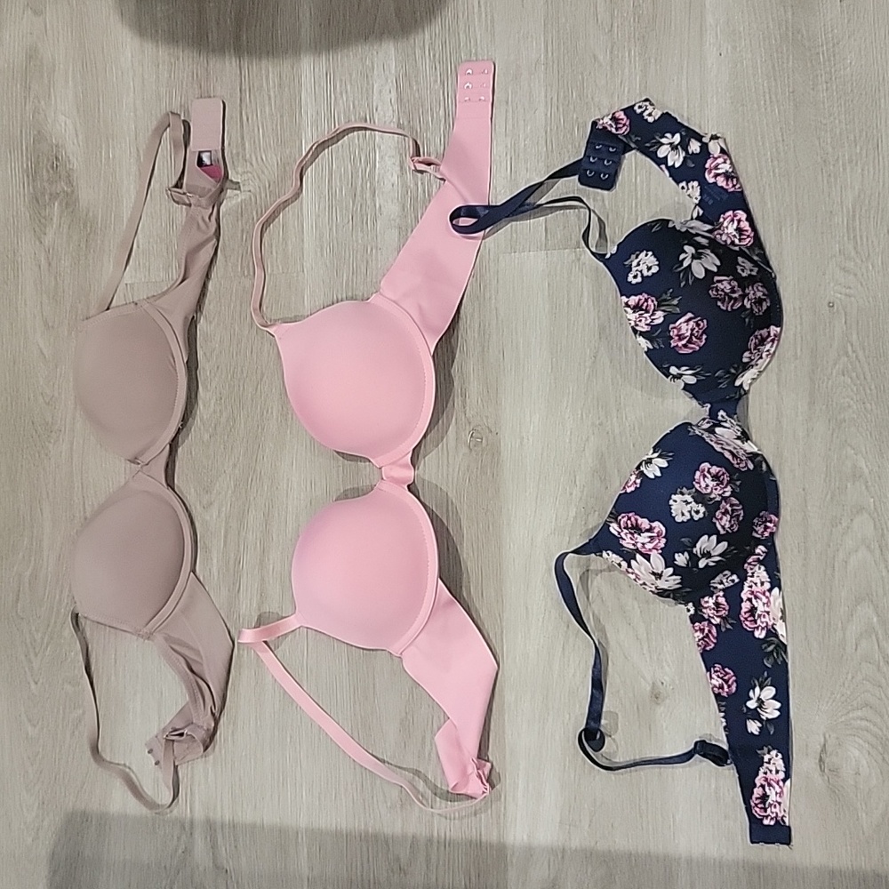 set 3 bras $10